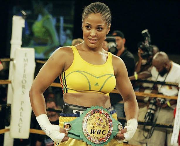 Laila Amaria Ali, Daughter of Muhammad Ali who Retired Undefeated in her Boxing Career