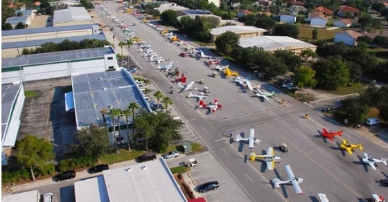 “Cameron Airpark“, A Town Where Every Resident Owns An Airplane