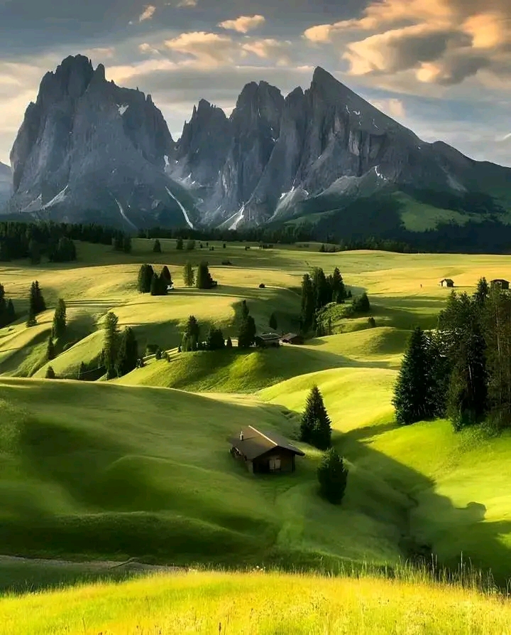 Discovering the Enchantment of Seiser Alm in the Dolomites, Italy