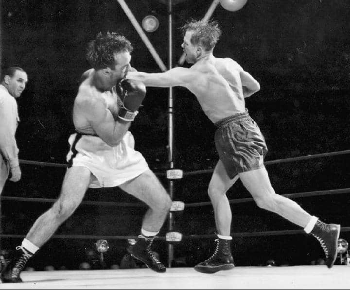 The Epic 110-Round Boxing Match: Andy Bowen vs Jack Burke